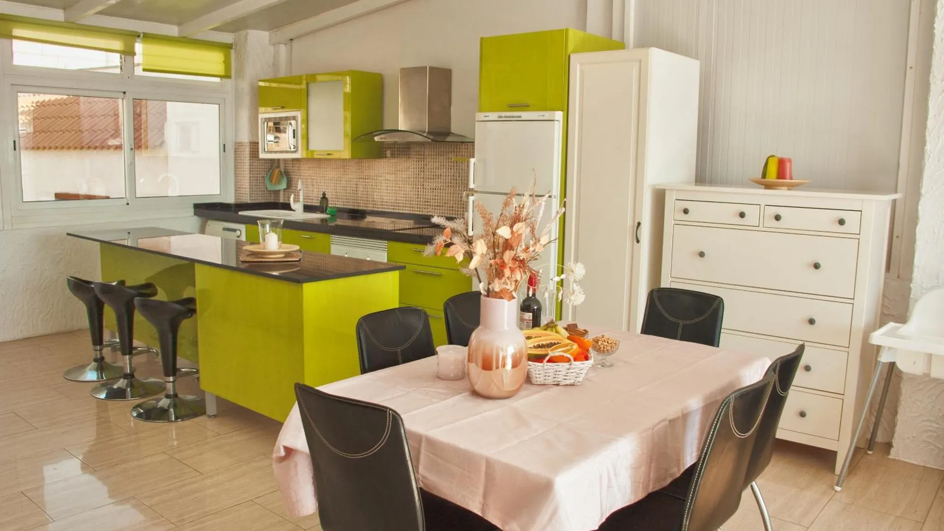 Urban Harmony Nest Apartment Arona