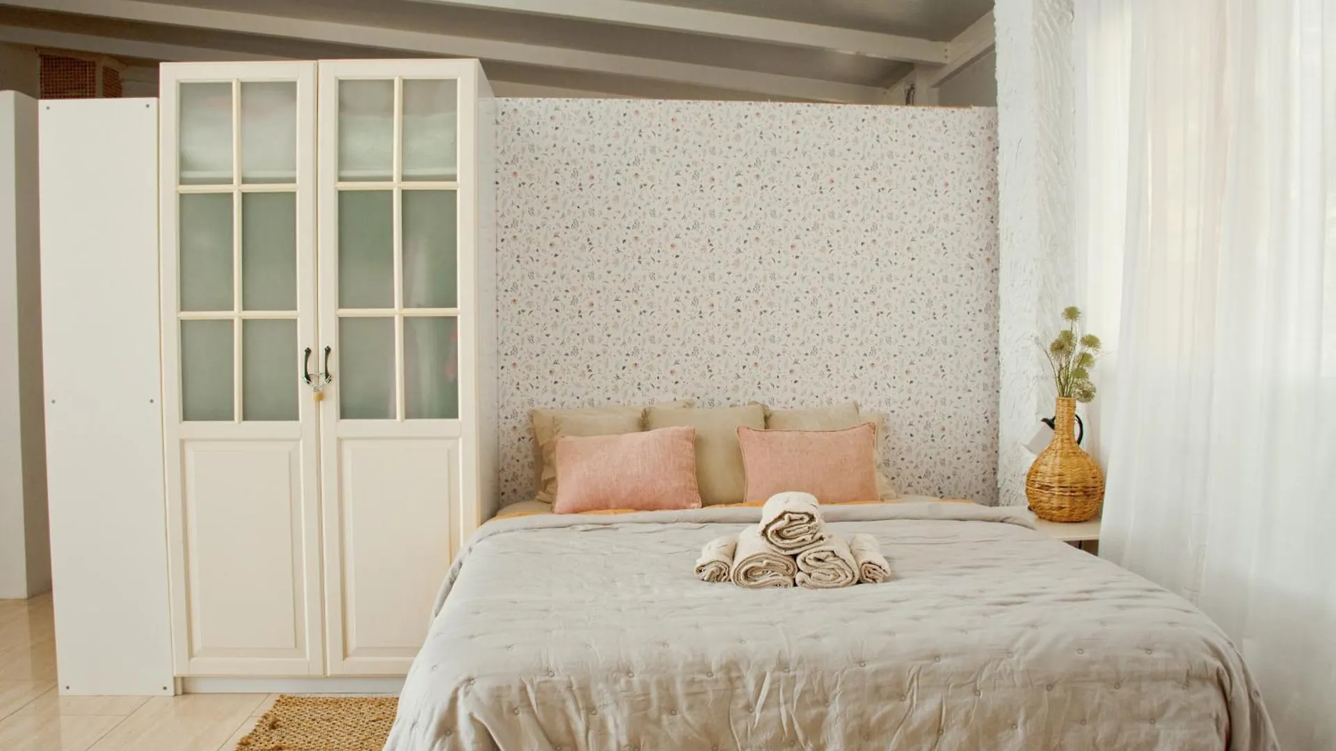 Urban Harmony Nest Apartment Arona
