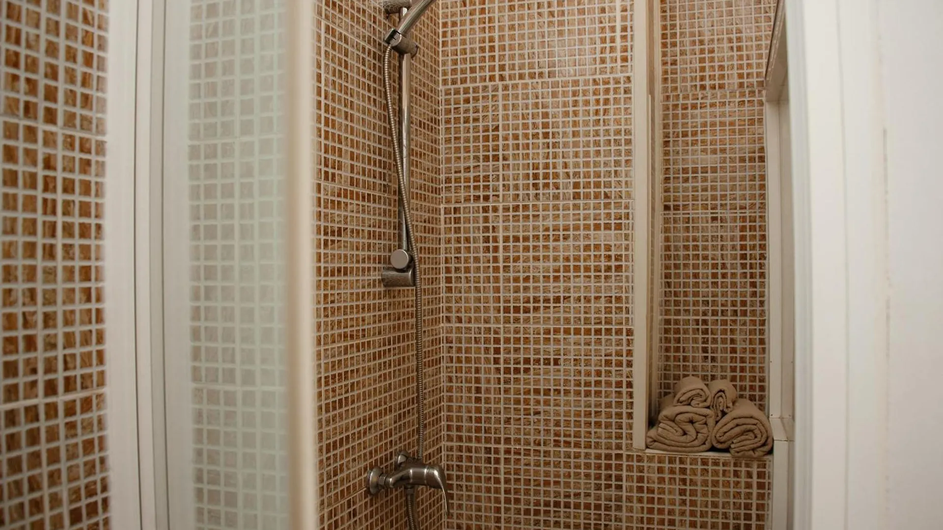 Urban Harmony Nest Apartment Arona  Spain